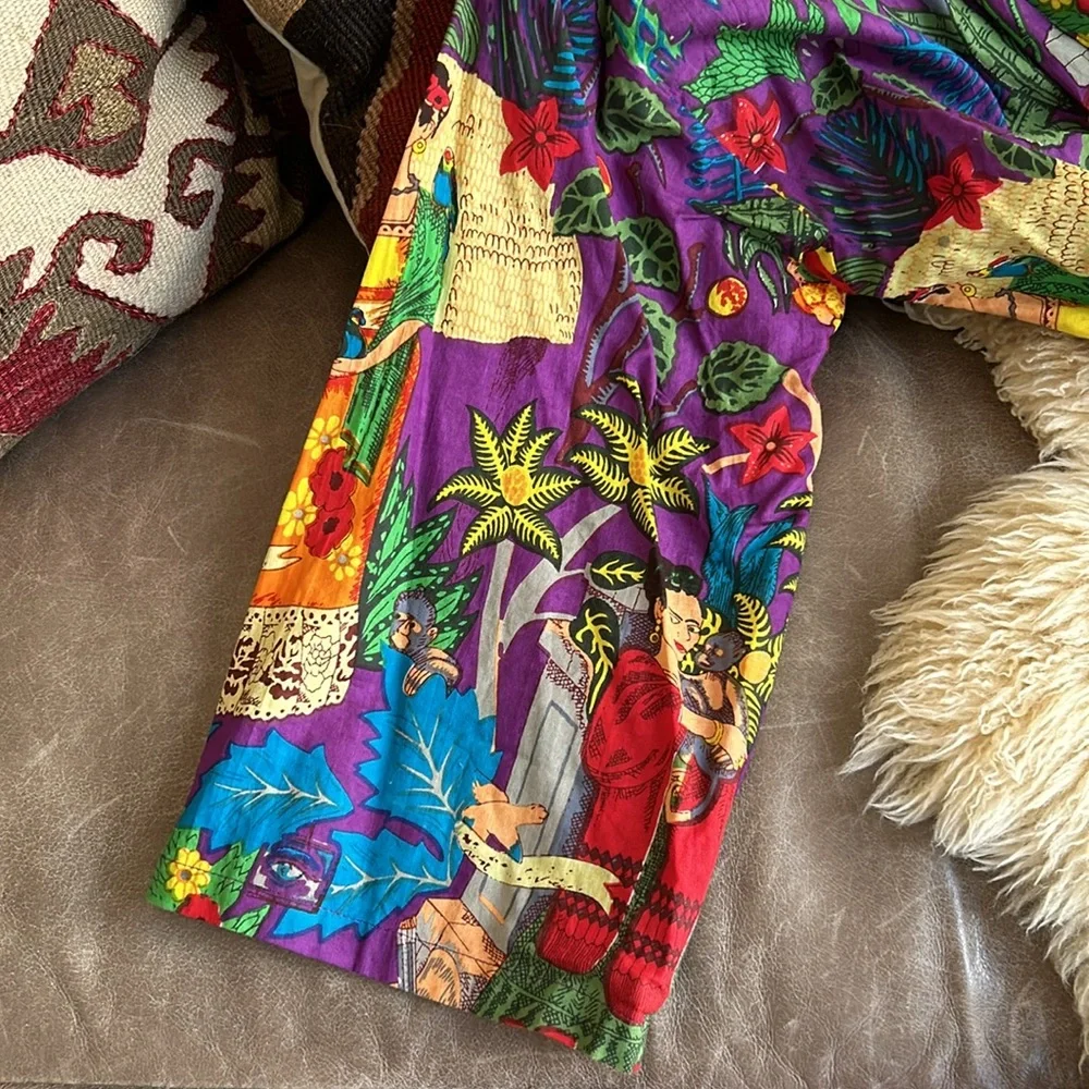 Frida Kahlo Lightweight Robe - Picture 5 of 13